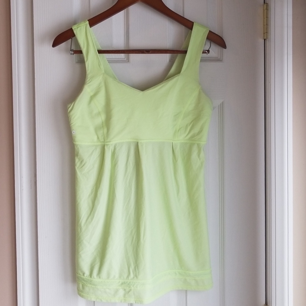 Lululemon mint colored tank top